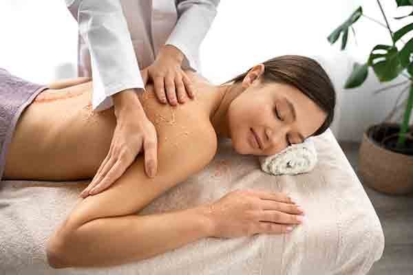 Relaxing Couples Massage